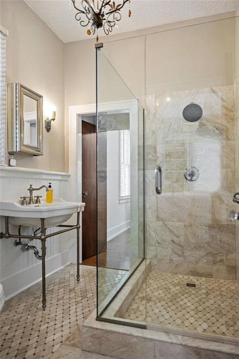 For Sale: $3,250,000 (5 beds, 3 baths, 4884 Square Feet)
