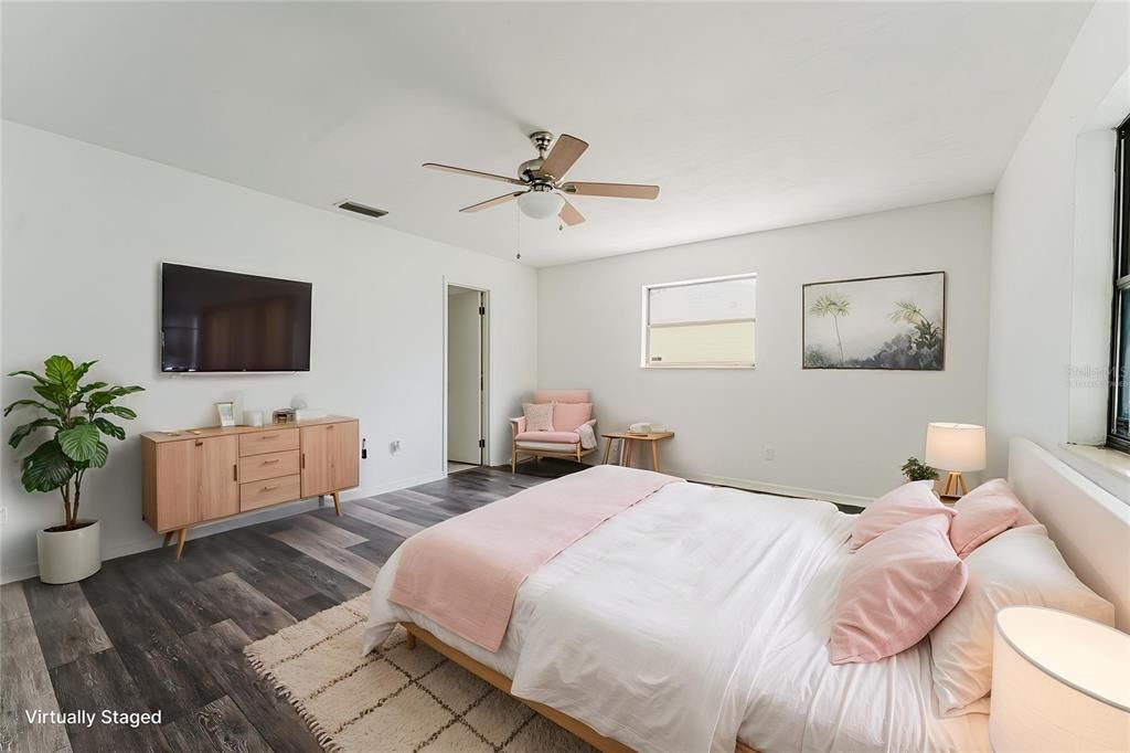 En Venta: $415,000 (3 camas, 2 baños, 1728 Pies cuadrados)