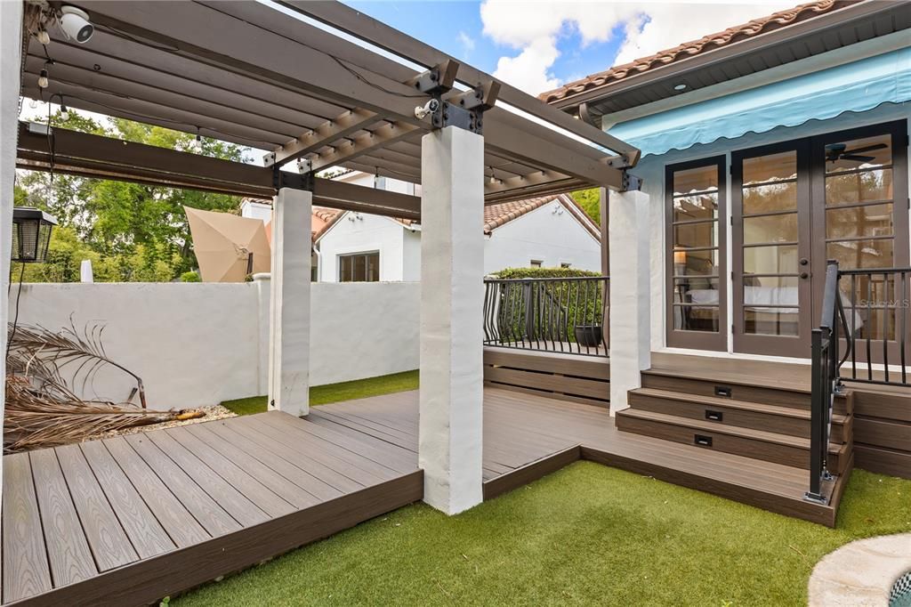 Activo con contrato: $2,195,000 (4 camas, 3 baños, 3450 Pies cuadrados)