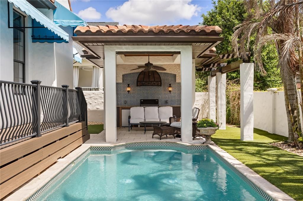 Activo con contrato: $2,195,000 (4 camas, 3 baños, 3450 Pies cuadrados)