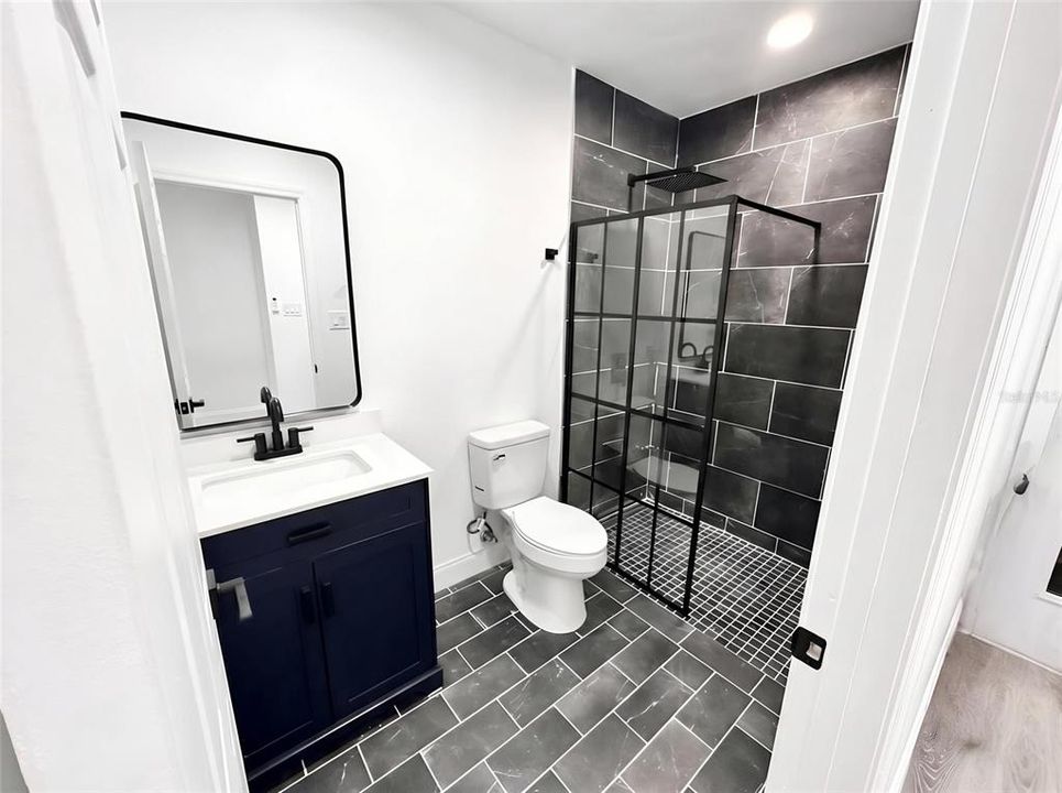 For Rent: $1,000 (0 beds, 1 baths, 475 Square Feet)