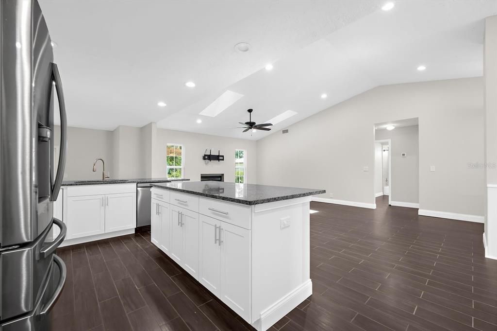 For Sale: $720,000 (3 beds, 2 baths, 1877 Square Feet)