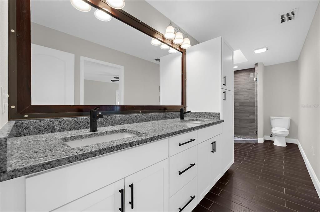 For Sale: $720,000 (3 beds, 2 baths, 1877 Square Feet)