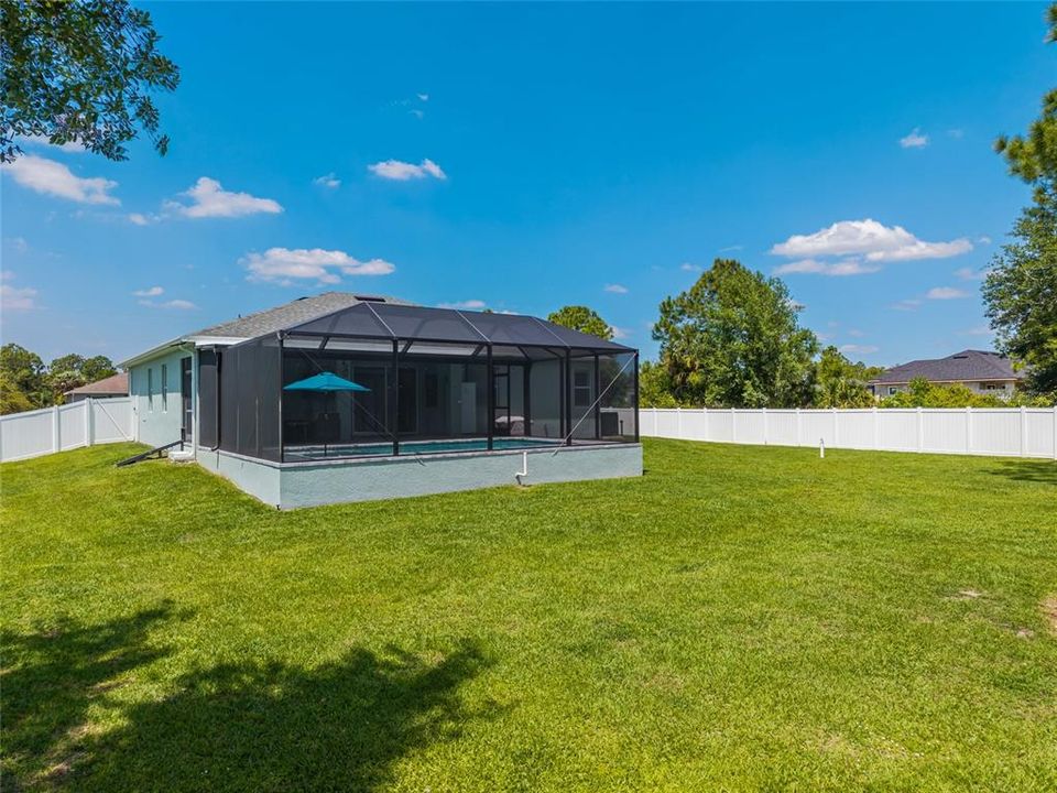 На продажу: $599,900 (3 спален, 3 ванн, 1997 Квадратных фут)