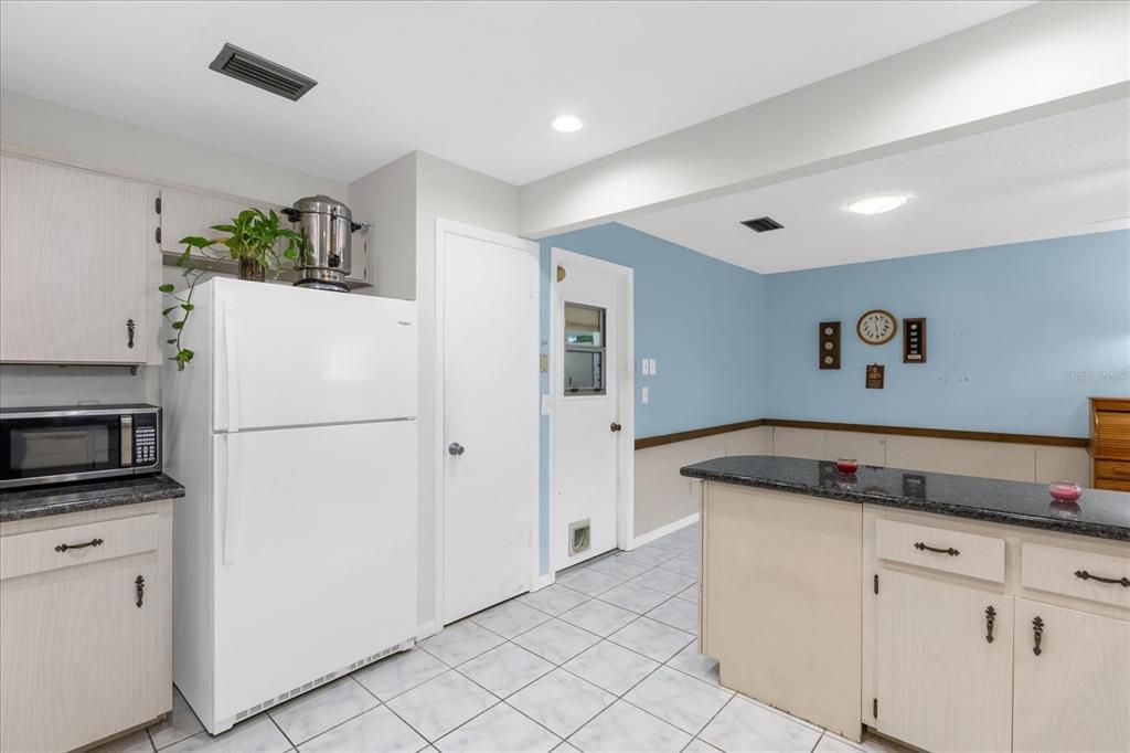 Activo con contrato: $118,900 (2 camas, 2 baños, 1571 Pies cuadrados)