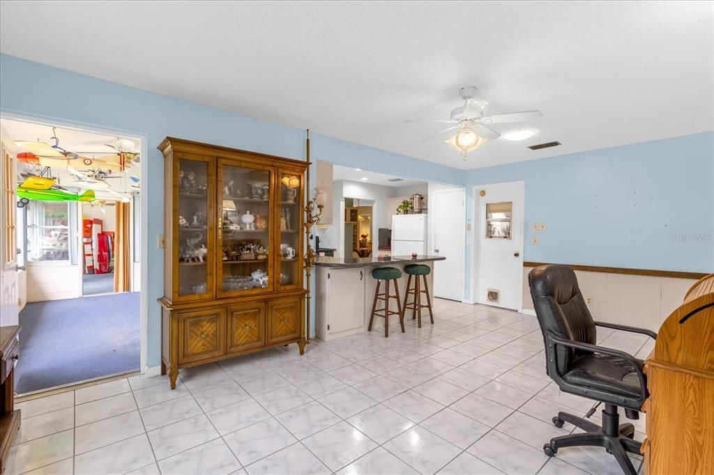Activo con contrato: $118,900 (2 camas, 2 baños, 1571 Pies cuadrados)