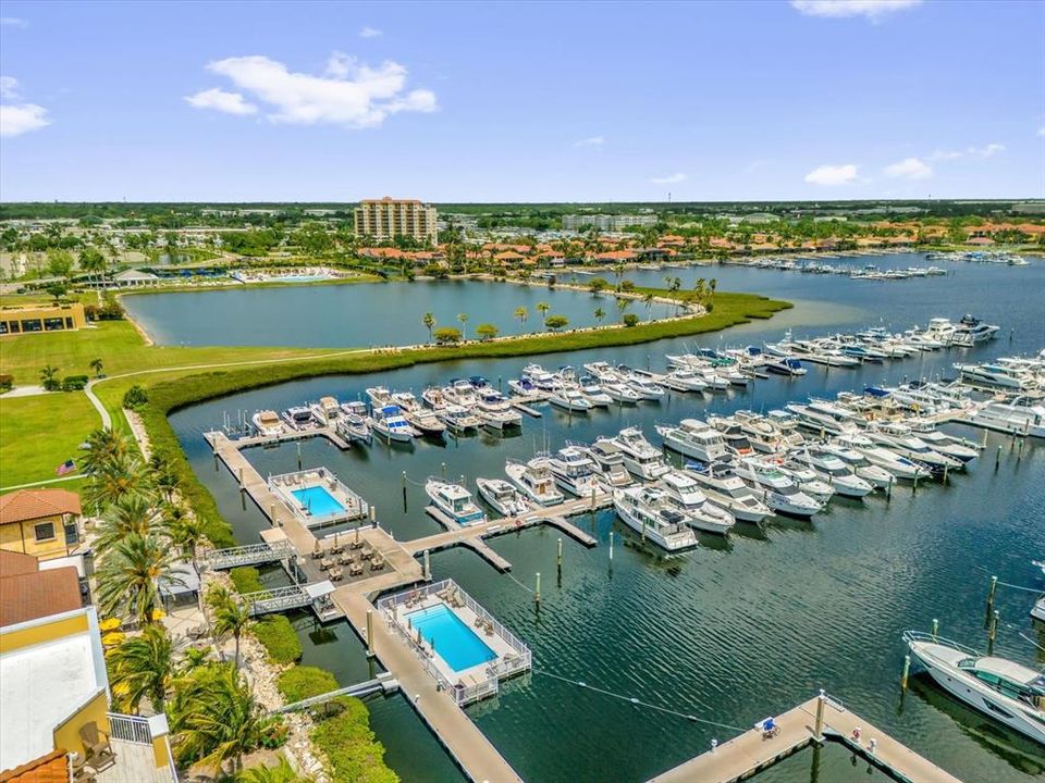 For Sale: $425,000 (2 beds, 2 baths, 1758 Square Feet)