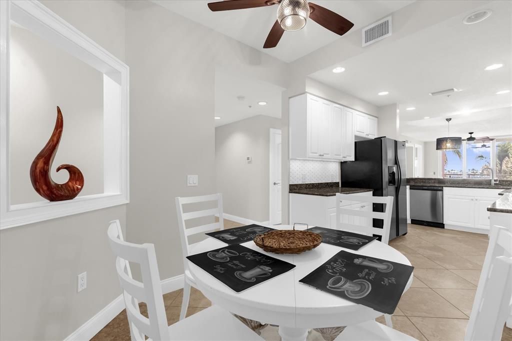 For Sale: $425,000 (2 beds, 2 baths, 1758 Square Feet)