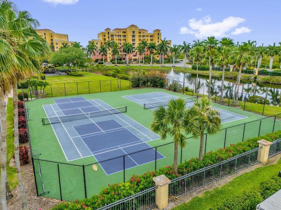 For Sale: $425,000 (2 beds, 2 baths, 1758 Square Feet)