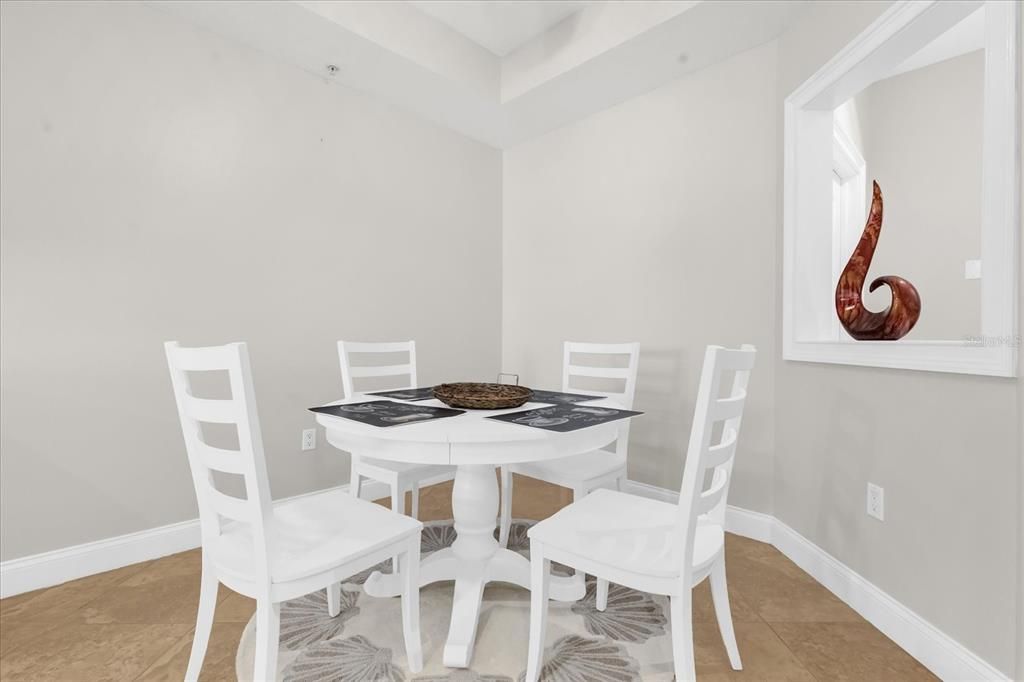For Sale: $425,000 (2 beds, 2 baths, 1758 Square Feet)