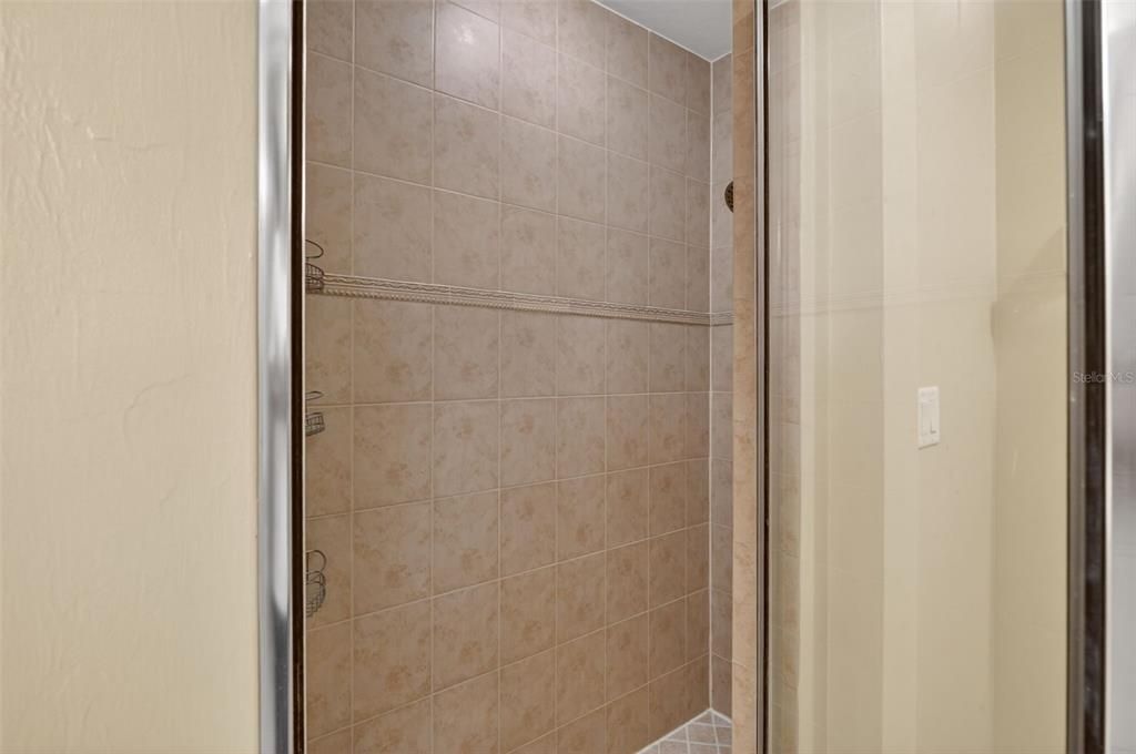На продажу: $465,000 (3 спален, 2 ванн, 1812 Квадратных фут)
