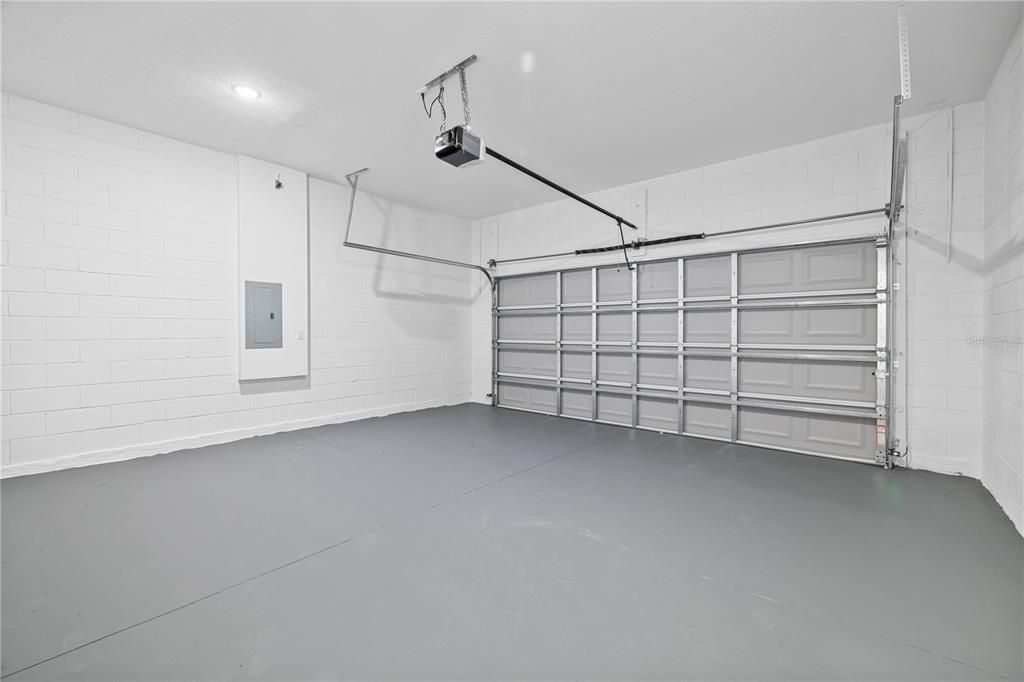 Active With Contract: $300,000 (4 beds, 2 baths, 1878 Square Feet)