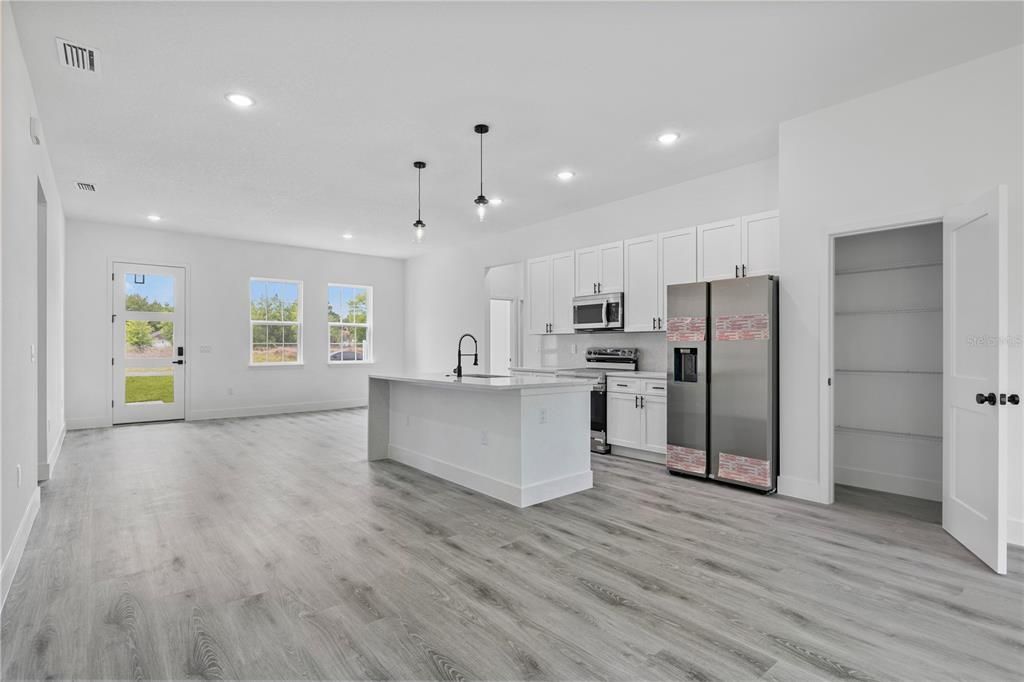 Active With Contract: $300,000 (4 beds, 2 baths, 1878 Square Feet)