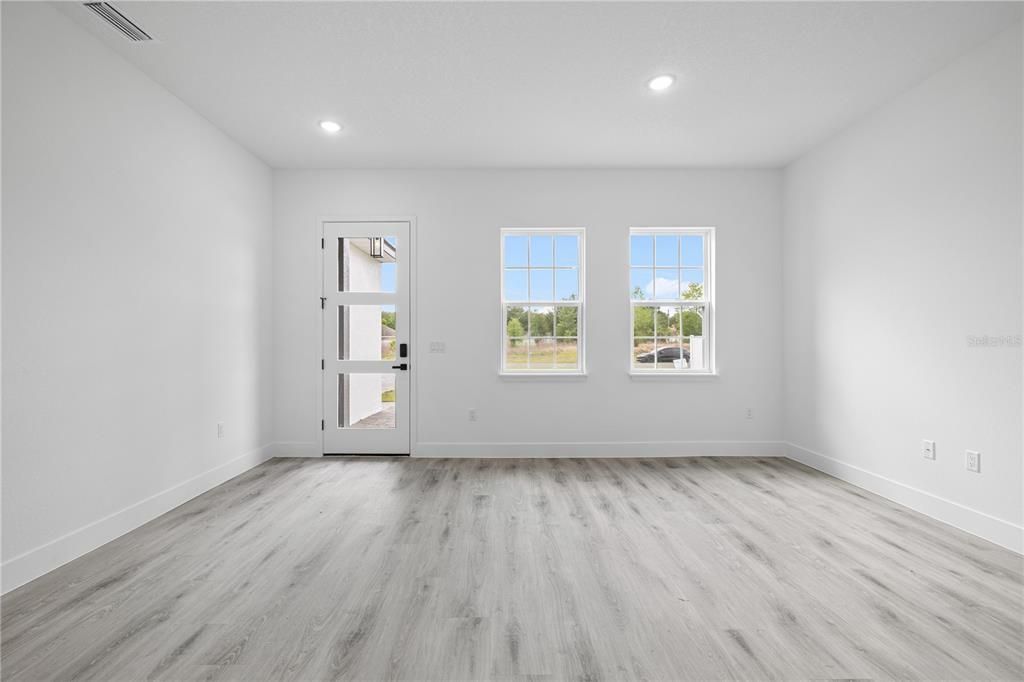 Active With Contract: $300,000 (4 beds, 2 baths, 1878 Square Feet)