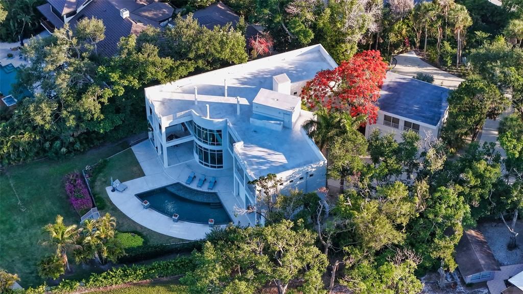 На продажу: $9,500,000 (5 спален, 5 ванн, 7116 Квадратных фут)