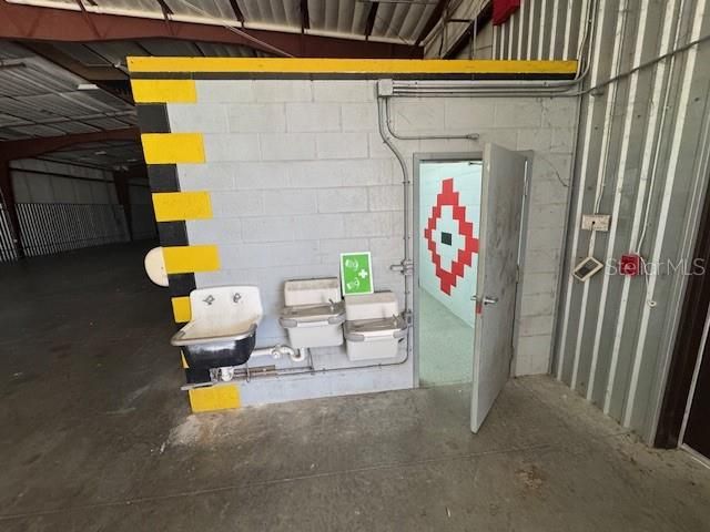 En Venta: $134,400 (0 camas, 0 baños, 8400 Pies cuadrados)