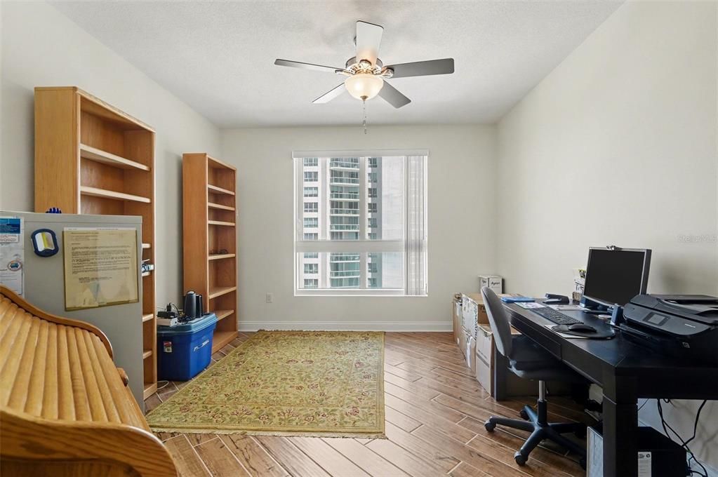 For Sale: $349,000 (3 beds, 3 baths, 1922 Square Feet)