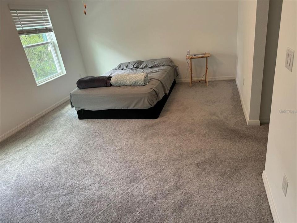 For Rent: $2,150 (3 beds, 2 baths, 1634 Square Feet)