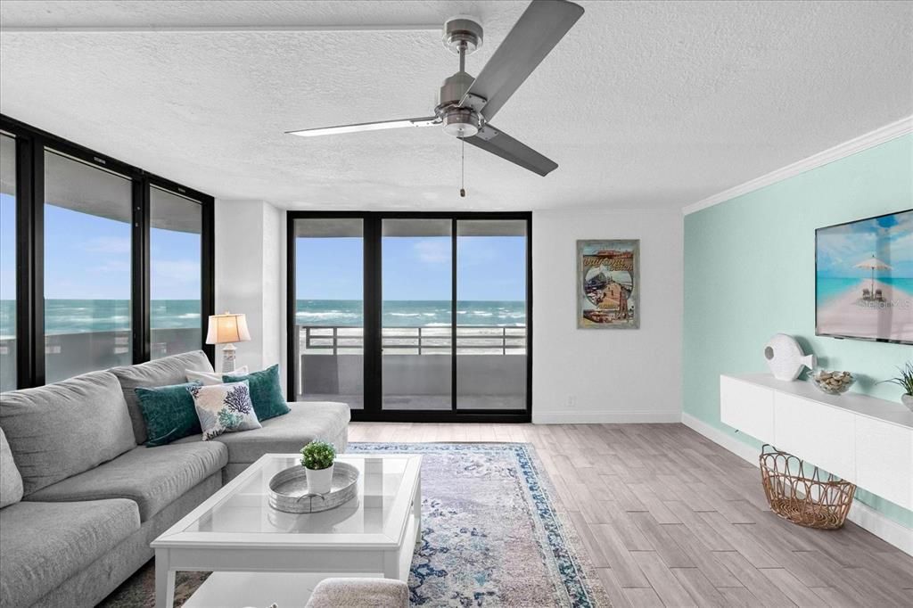 Active With Contract: $410,000 (2 beds, 2 baths, 1347 Square Feet)
