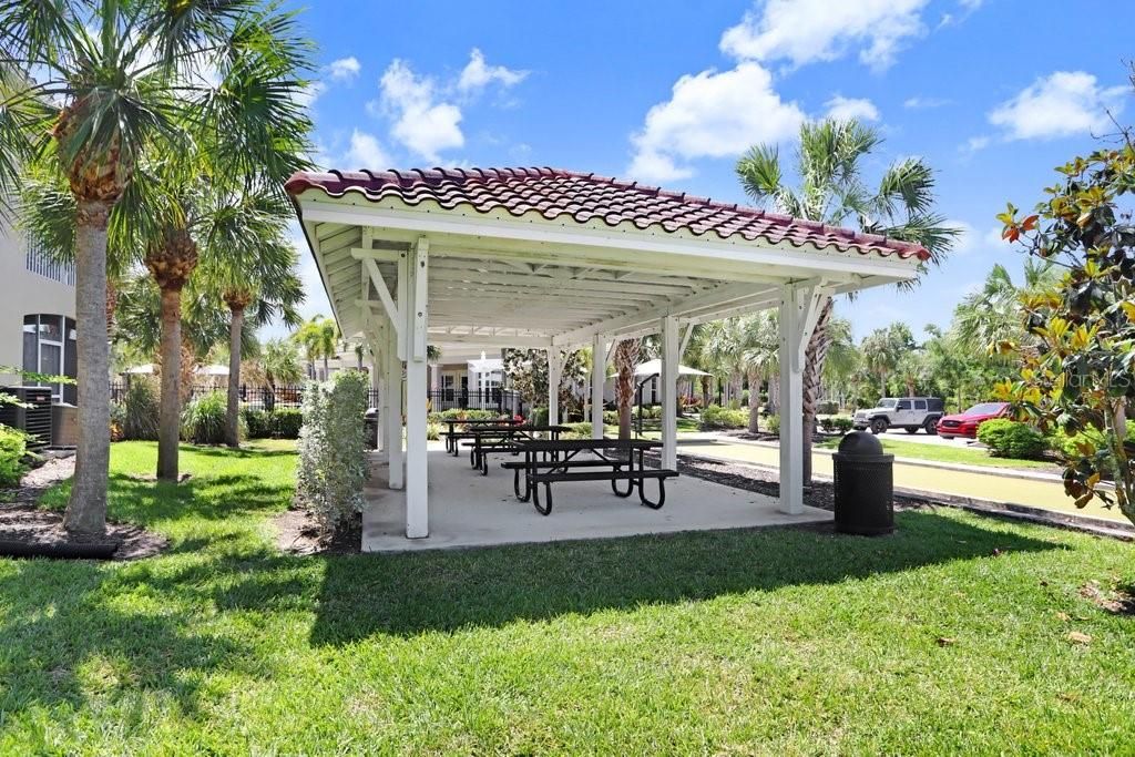 En Venta: $615,000 (3 camas, 2 baños, 1828 Pies cuadrados)