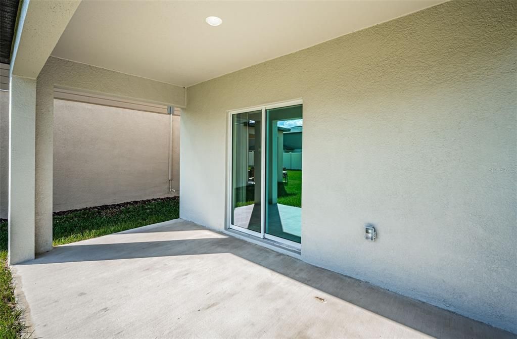 For Rent: $2,650 (4 beds, 2 baths, 1870 Square Feet)