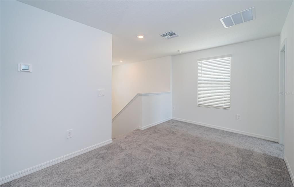 For Rent: $2,650 (4 beds, 2 baths, 1870 Square Feet)