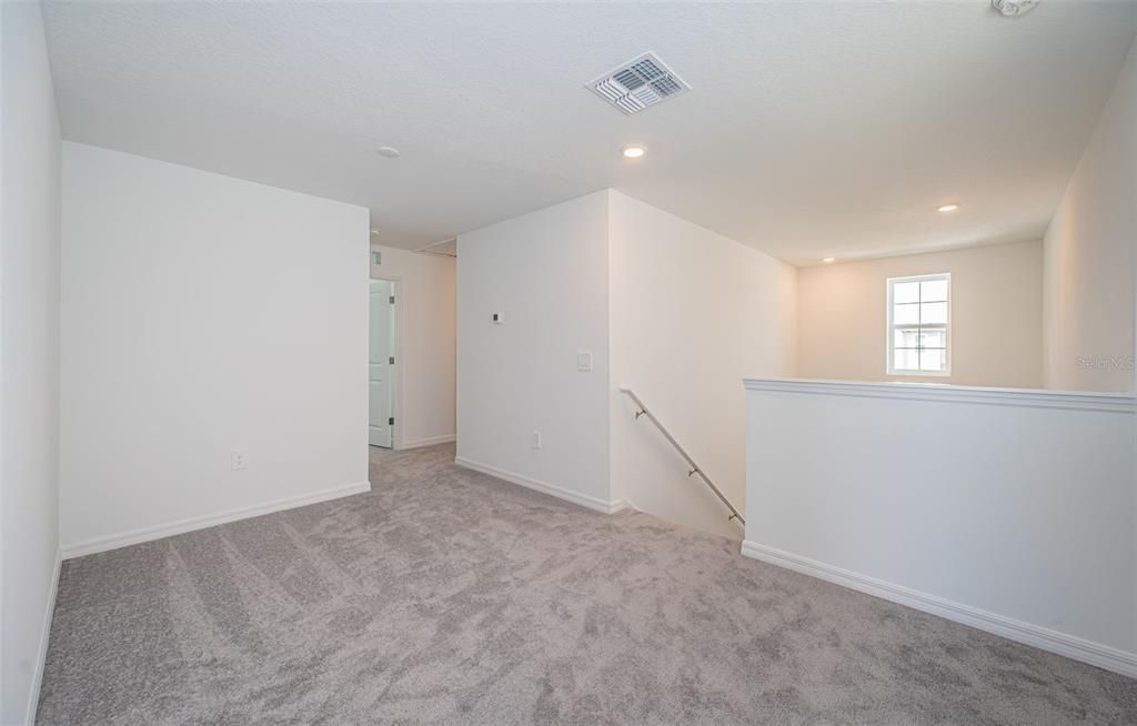 For Rent: $2,650 (4 beds, 2 baths, 1870 Square Feet)