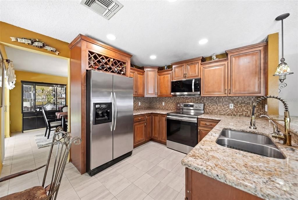 Active With Contract: $450,000 (4 beds, 2 baths, 2290 Square Feet)