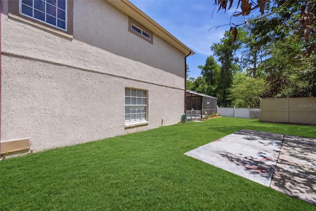 Active With Contract: $450,000 (4 beds, 2 baths, 2290 Square Feet)