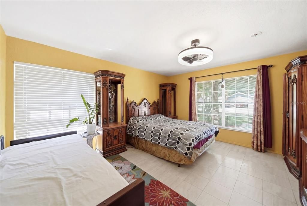 Active With Contract: $450,000 (4 beds, 2 baths, 2290 Square Feet)
