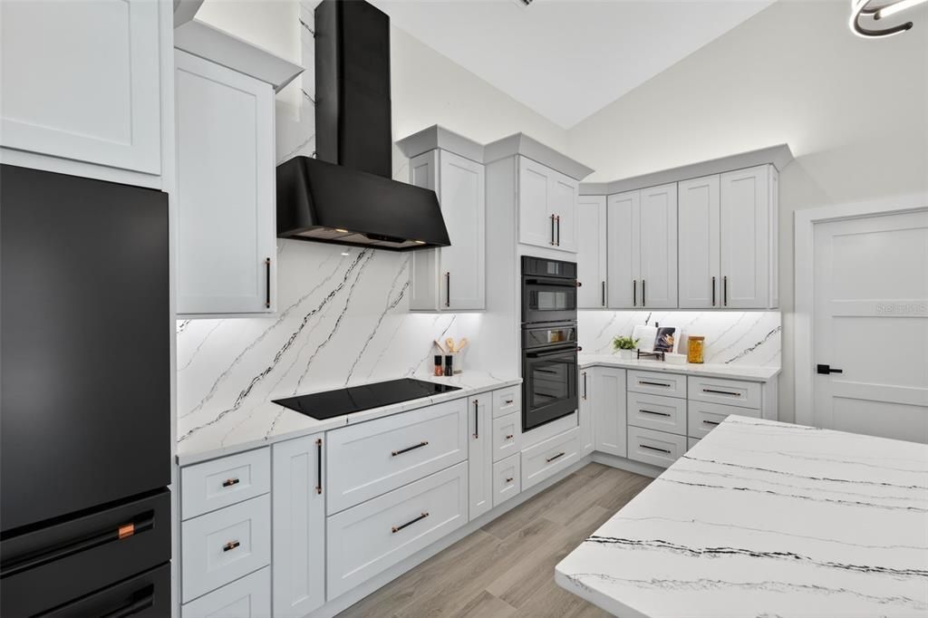 En Venta: $1,300,000 (4 camas, 4 baños, 2249 Pies cuadrados)
