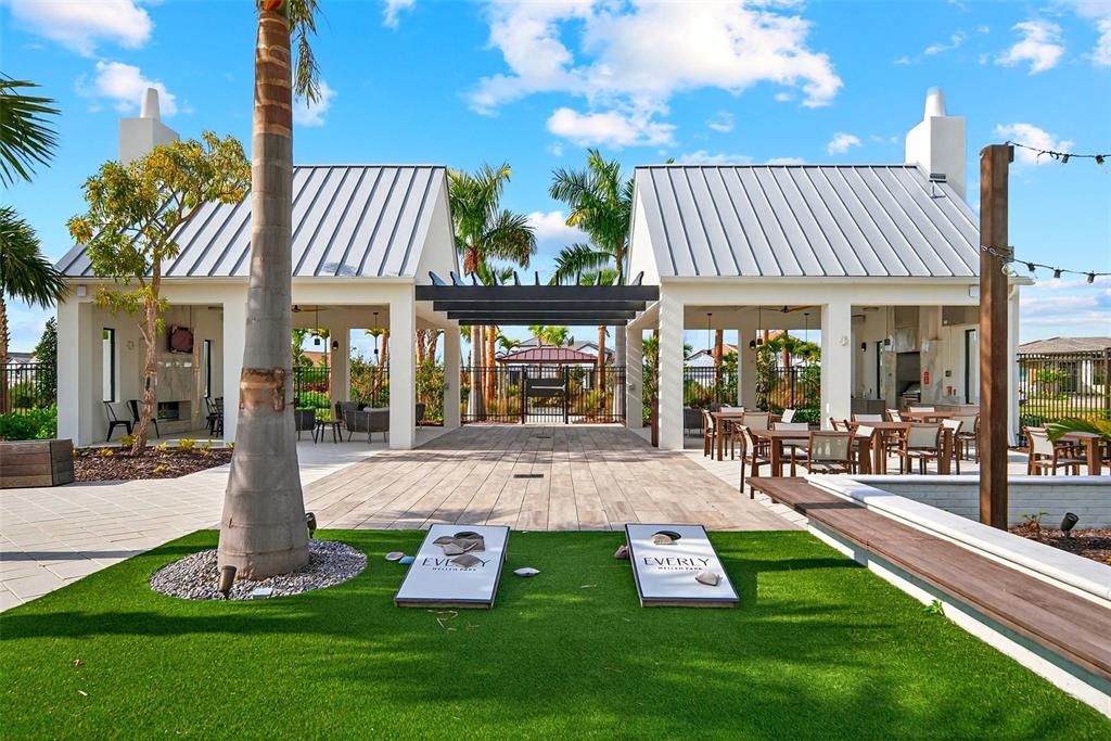 Activo con contrato: $1,295,000 (5 camas, 4 baños, 3167 Pies cuadrados)