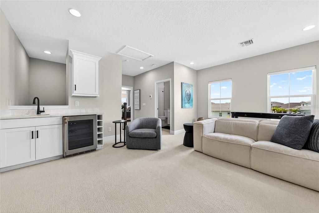 Activo con contrato: $1,295,000 (5 camas, 4 baños, 3167 Pies cuadrados)