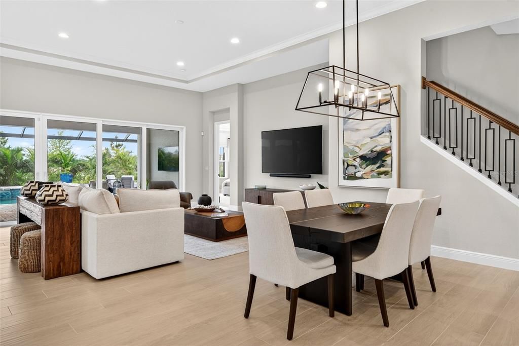 Activo con contrato: $1,295,000 (5 camas, 4 baños, 3167 Pies cuadrados)