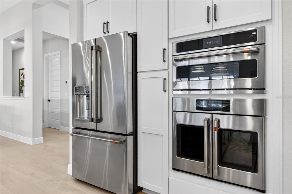 Activo con contrato: $1,295,000 (5 camas, 4 baños, 3167 Pies cuadrados)