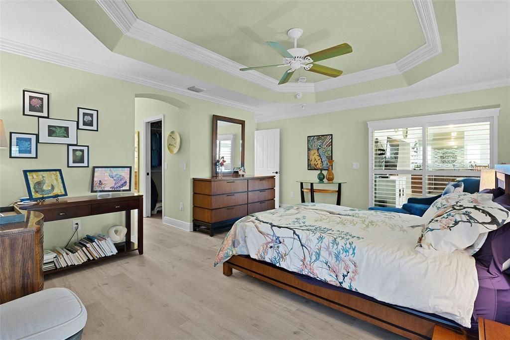 Activo con contrato: $899,000 (3 camas, 3 baños, 3054 Pies cuadrados)