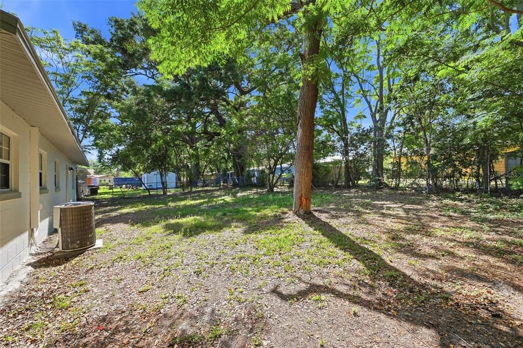 Activo con contrato: $199,900 (3 camas, 1 baños, 840 Pies cuadrados)