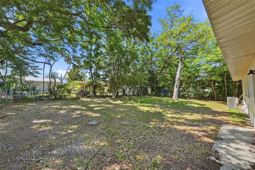 Activo con contrato: $199,900 (3 camas, 1 baños, 840 Pies cuadrados)