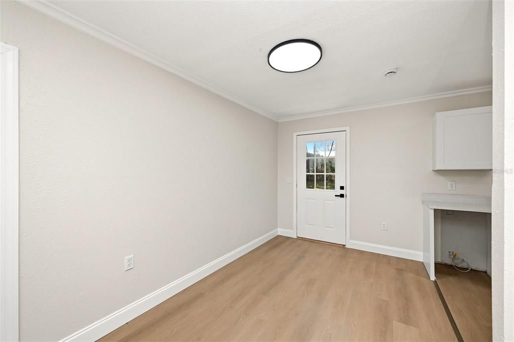 Activo con contrato: $199,900 (3 camas, 1 baños, 840 Pies cuadrados)