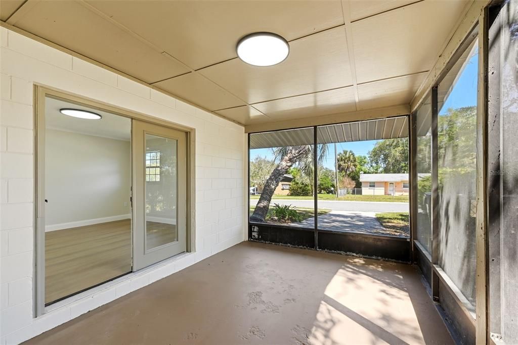 Activo con contrato: $199,900 (3 camas, 1 baños, 840 Pies cuadrados)