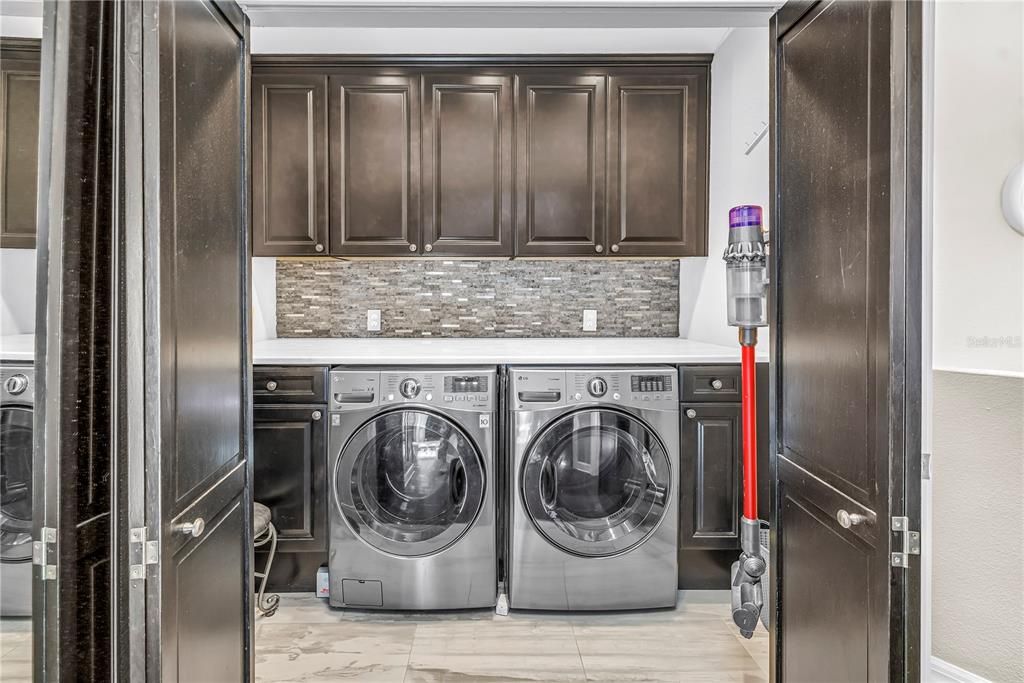 For Sale: $2,394,000 (5 beds, 3 baths, 2892 Square Feet)