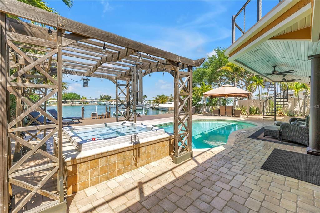 For Sale: $2,394,000 (5 beds, 3 baths, 2892 Square Feet)