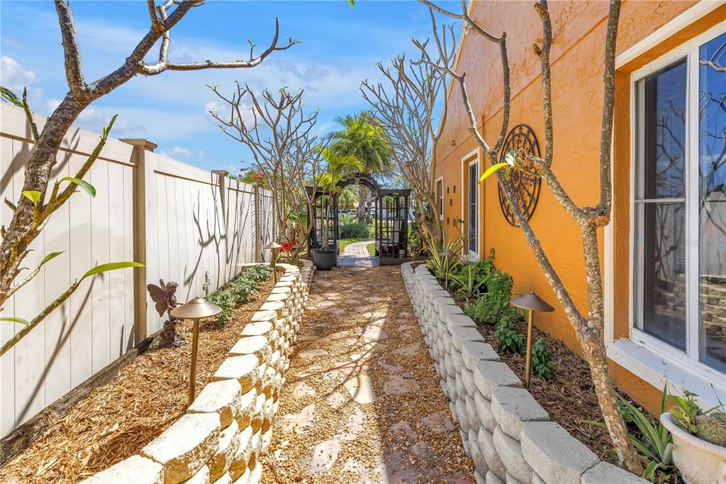 For Sale: $2,394,000 (5 beds, 3 baths, 2892 Square Feet)