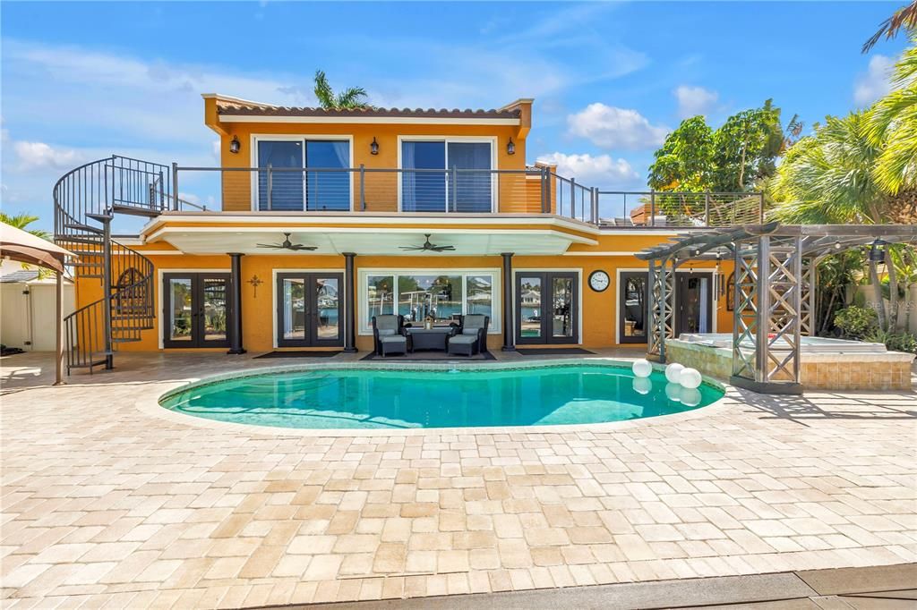 For Sale: $2,394,000 (5 beds, 3 baths, 2892 Square Feet)