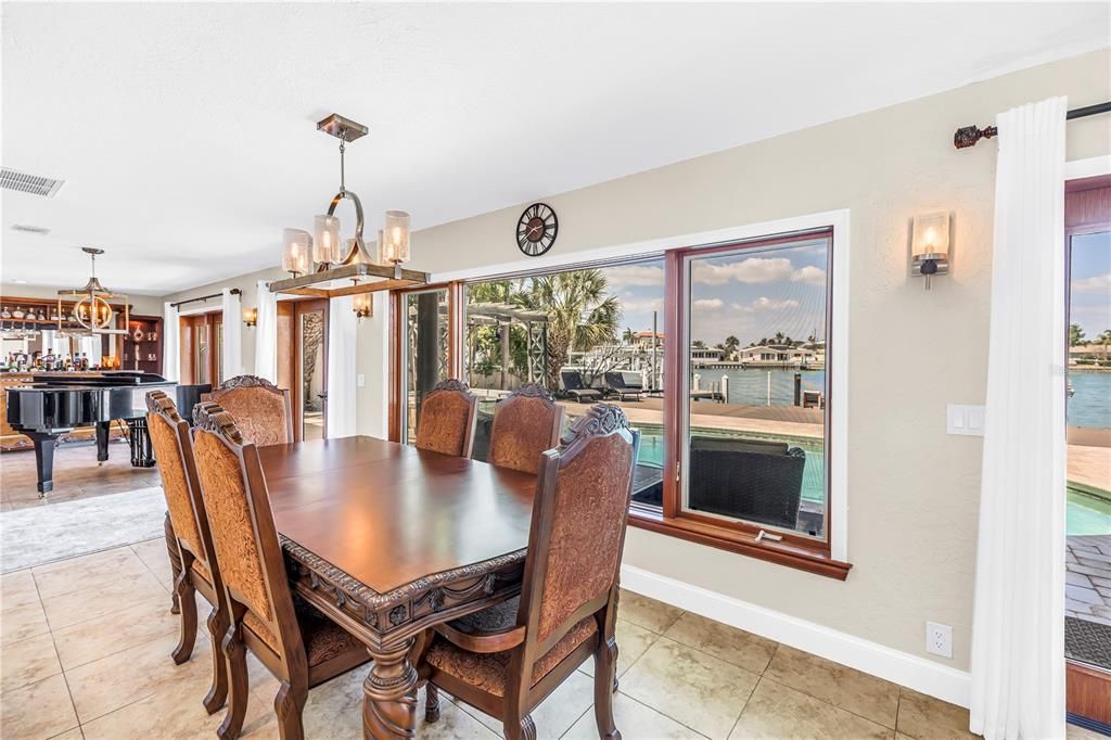 For Sale: $2,394,000 (5 beds, 3 baths, 2892 Square Feet)