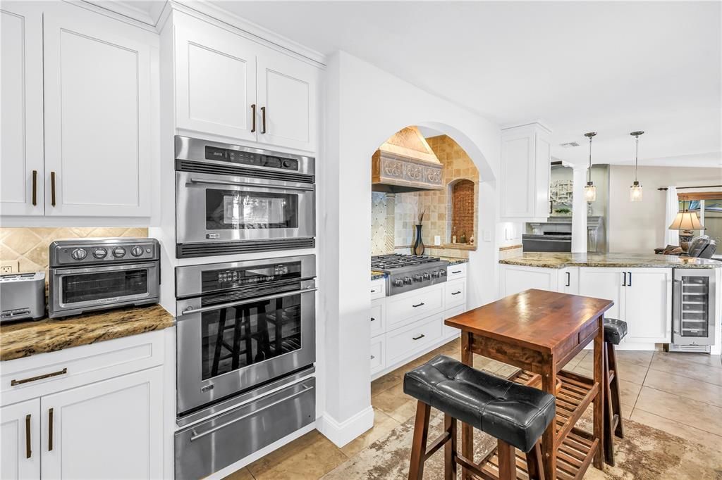 For Sale: $2,394,000 (5 beds, 3 baths, 2892 Square Feet)
