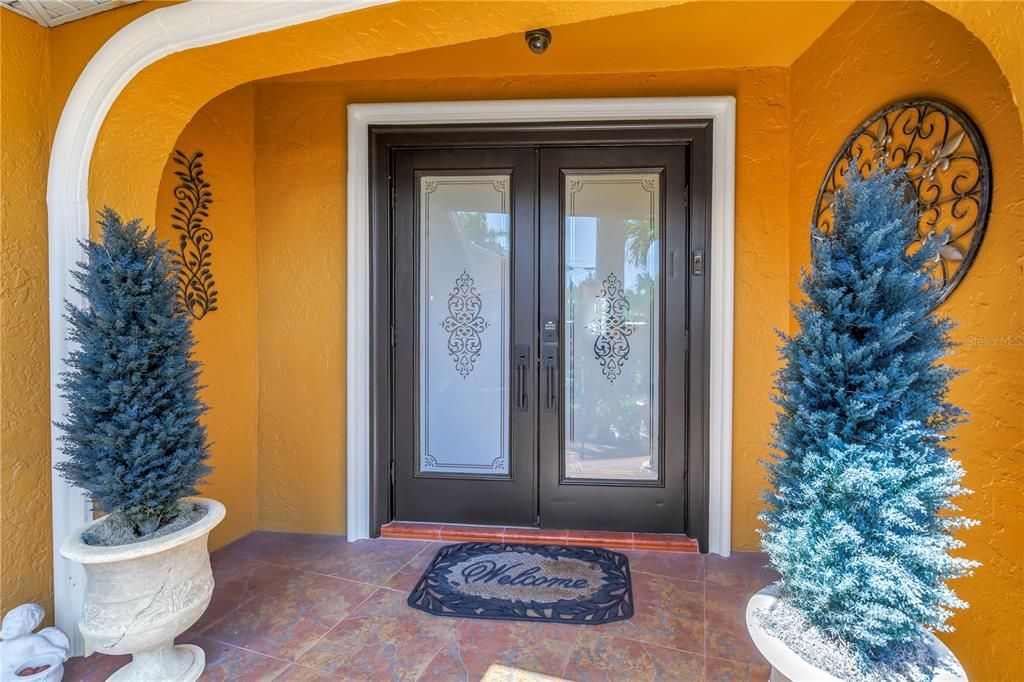 For Sale: $2,394,000 (5 beds, 3 baths, 2892 Square Feet)