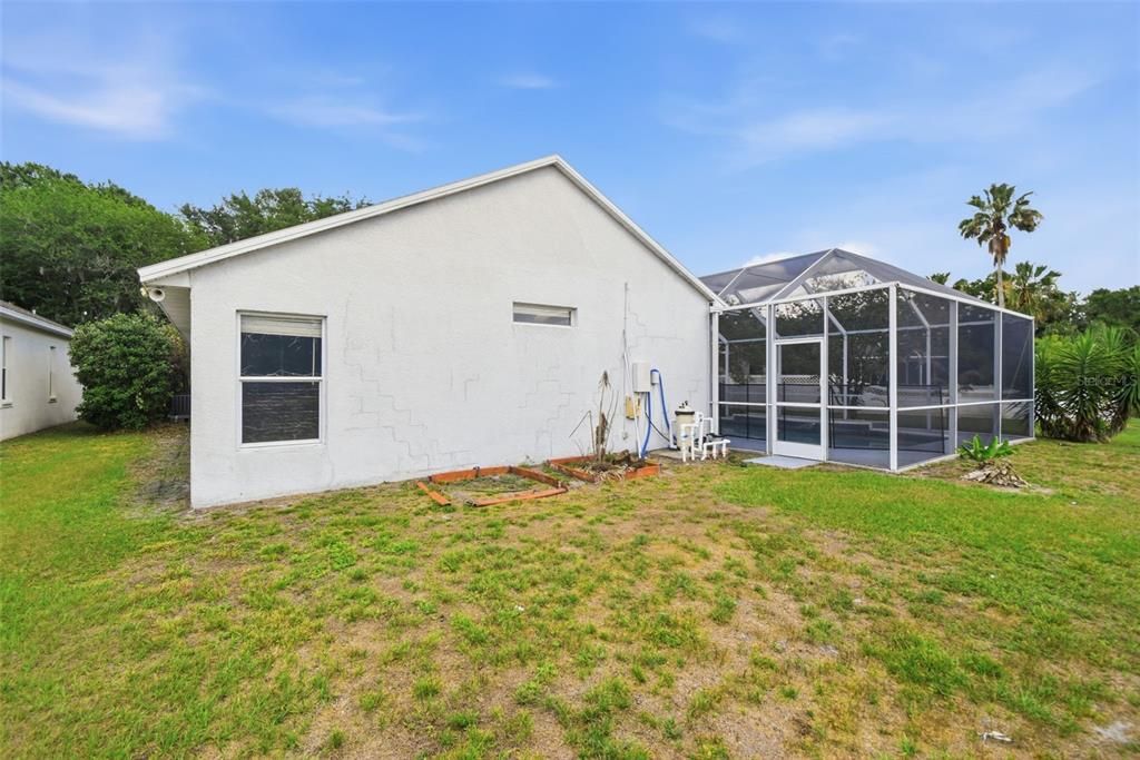 Activo con contrato: $399,900 (4 camas, 3 baños, 2316 Pies cuadrados)