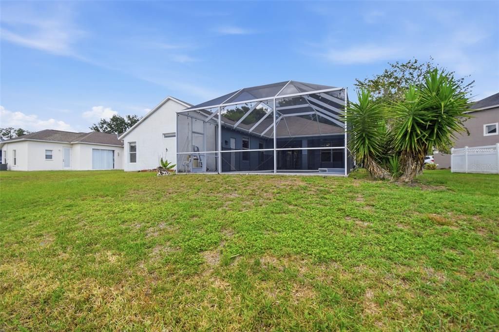 Activo con contrato: $399,900 (4 camas, 3 baños, 2316 Pies cuadrados)