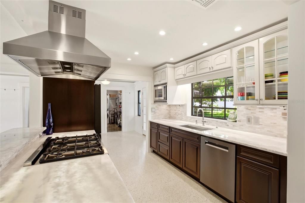 For Sale: $395,000 (3 beds, 2 baths, 1635 Square Feet)
